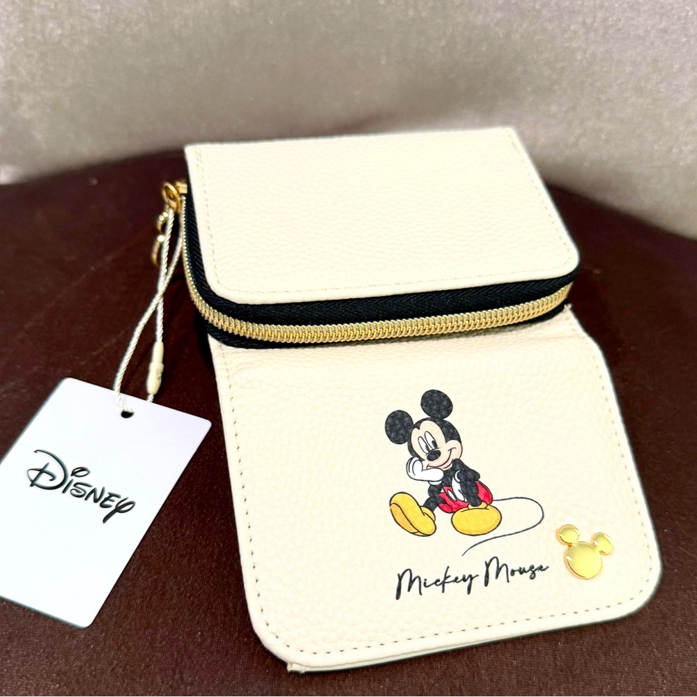 NEW Disney Mickey Mouse Wallet